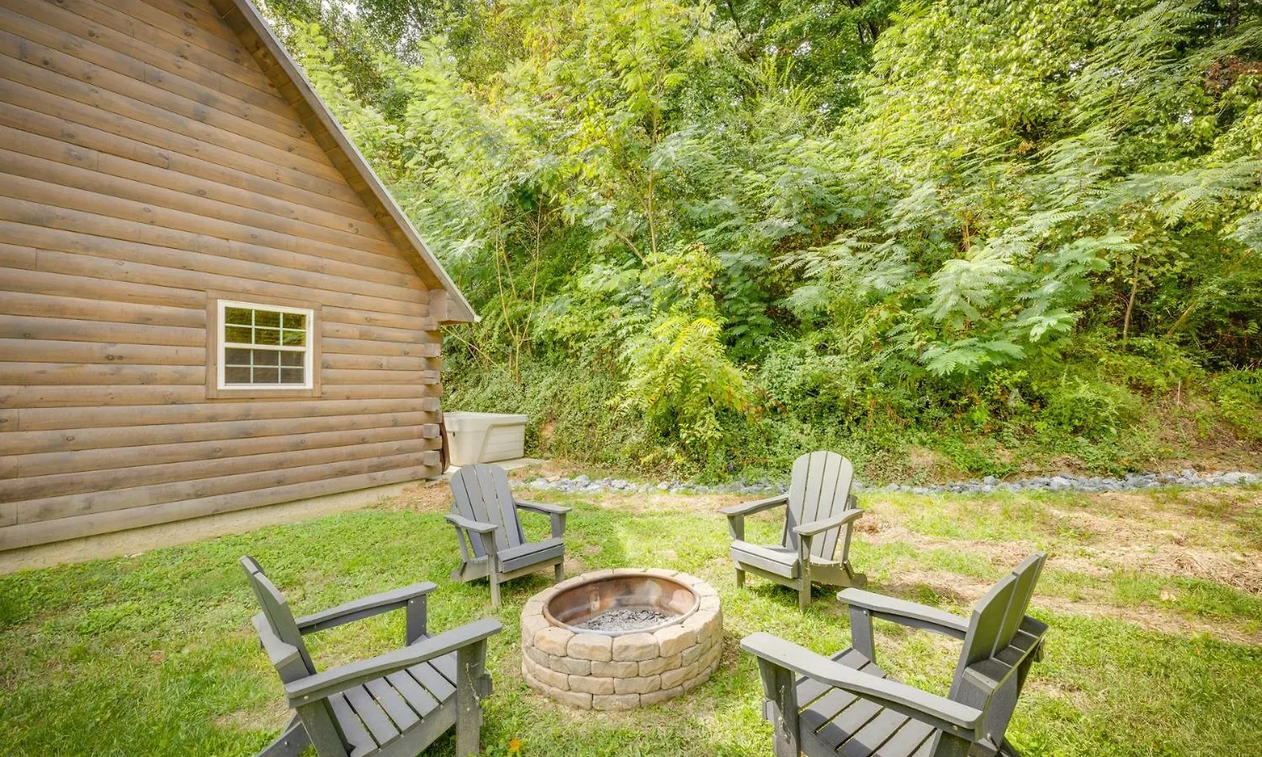 Holiday home Bear Clubhouse Hot Tub, 1mile From The Parkway, 900 In Free Tickets! *