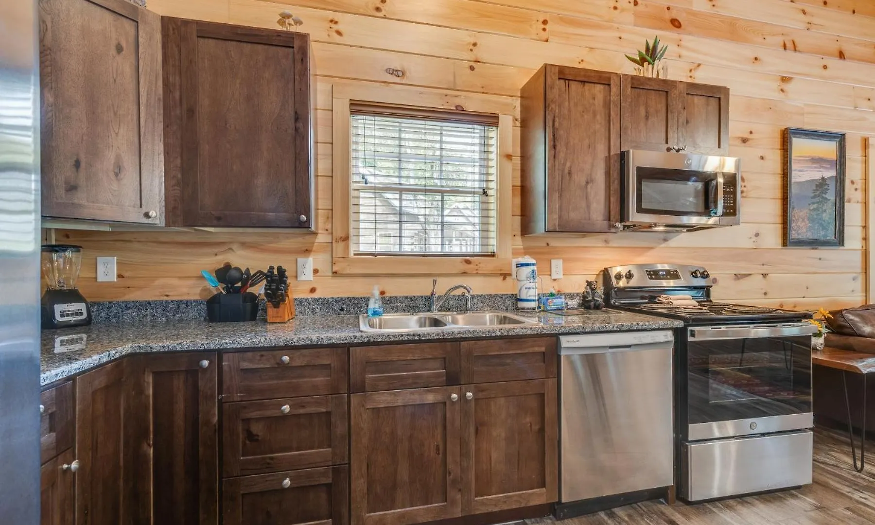 Bear Clubhouse Hot Tub, 1mile From The Parkway, 900 In Free Tickets! Pigeon Forge