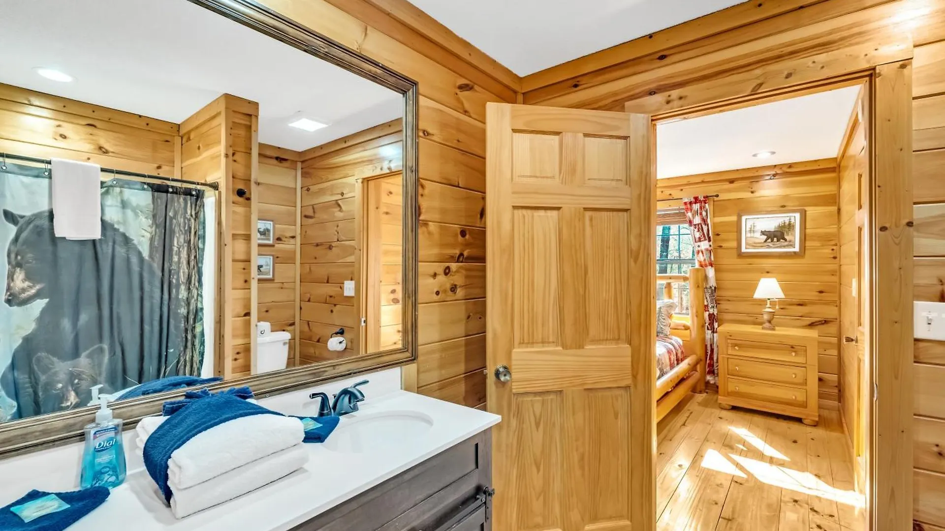 Holiday home Enchanted Memories, Hot Tub, 1089 Of Free Attraction Tickets For Each Paid Day, Dollywood And *