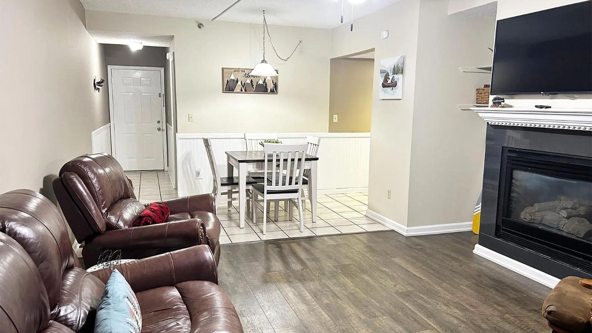 The River Apartment *