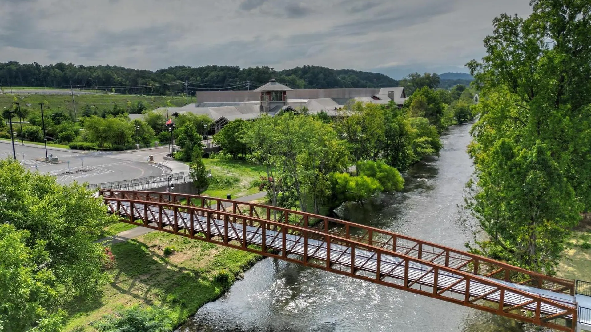 Hotel & Convention Center, An Ihg Pigeon Forge