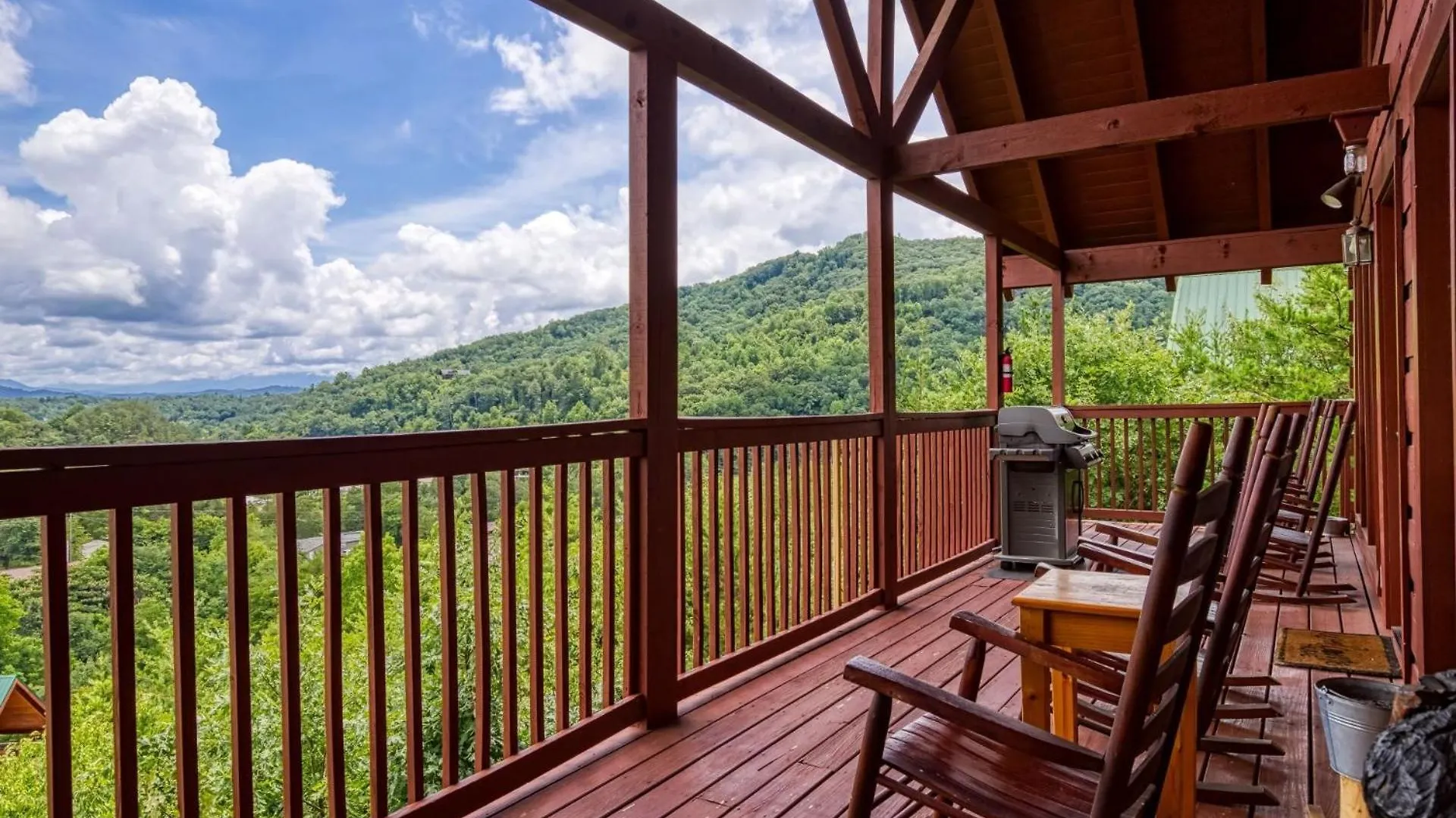 Ern858 - Eagles On High - Great Location! Close To The Action! * Pigeon Forge
