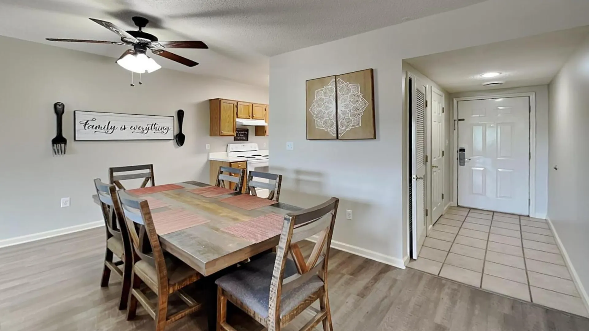 Rock-a-while Whispering Pines 214 Apartment Pigeon Forge