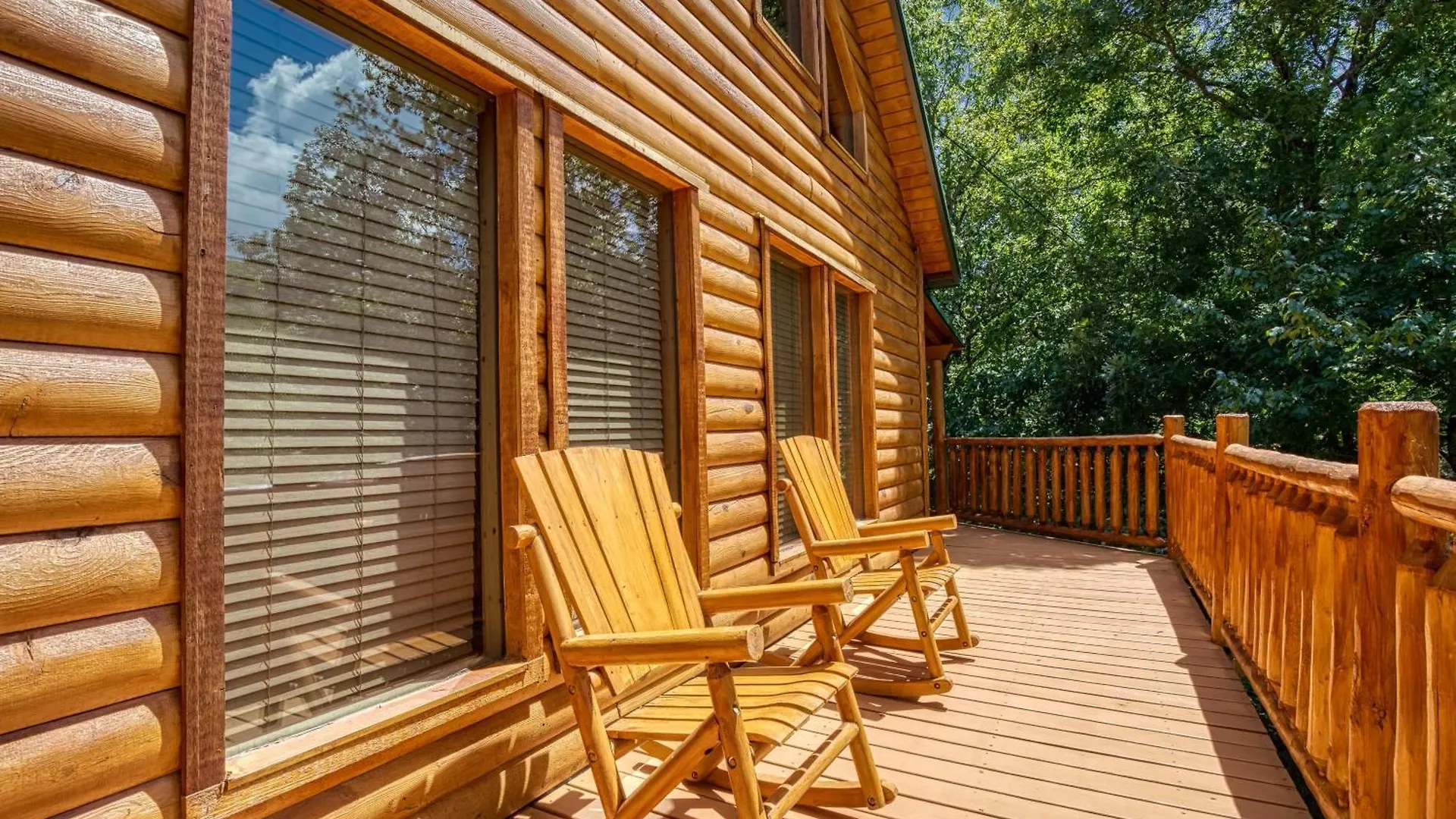 Holiday home Pine Haven Hollow, Hot Tub, Game Room, Wifi, 1089 Free Tickets Each Paid Day, Dollywood And *