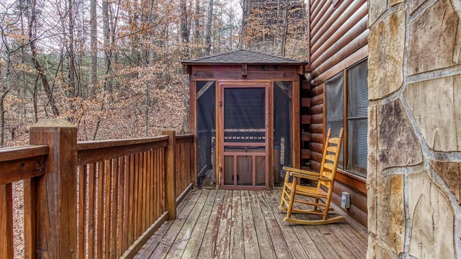 Er305- Bear Right Inn- Great Location- Close To Town