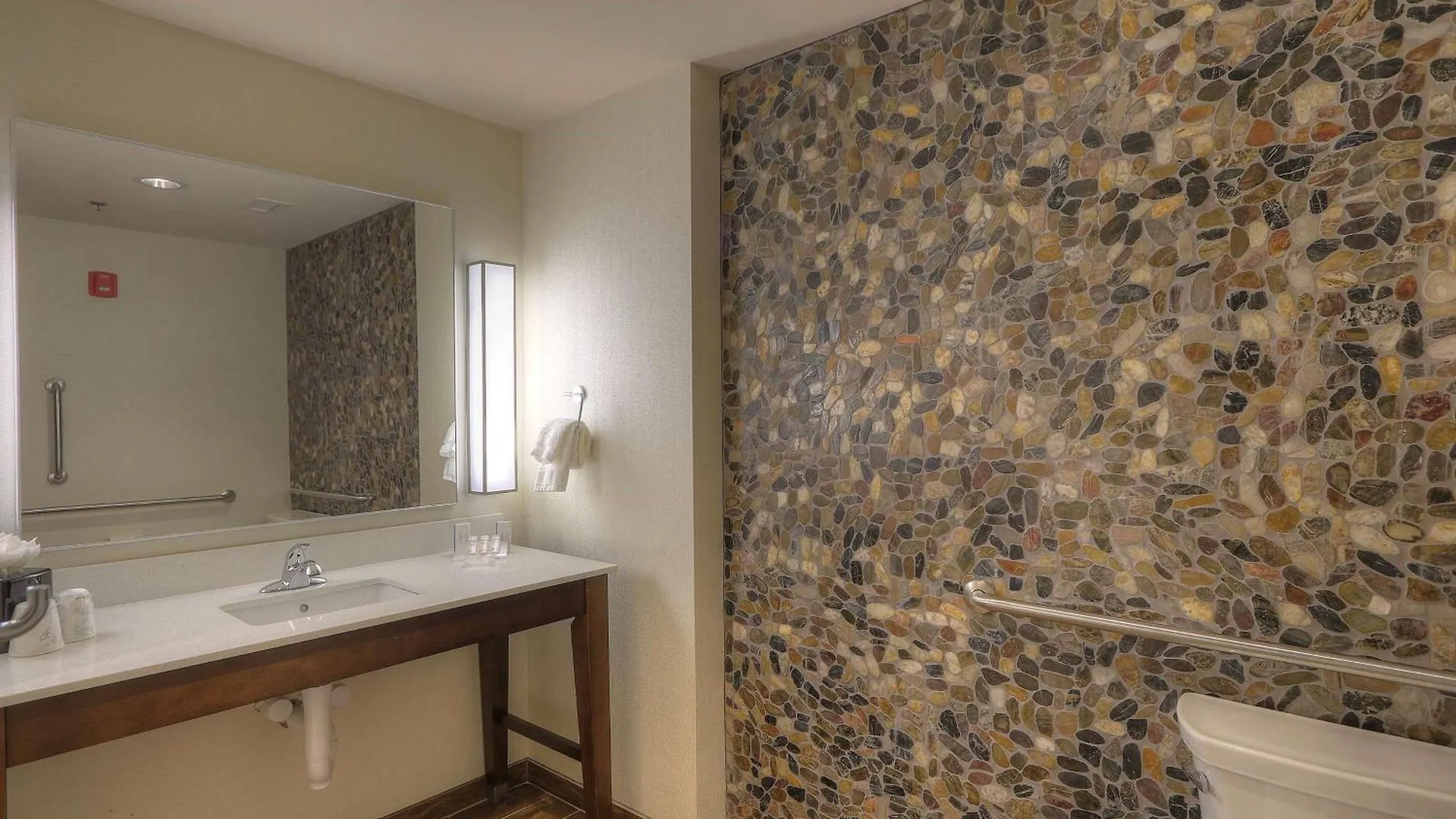 Hilton Garden Hotell 3*