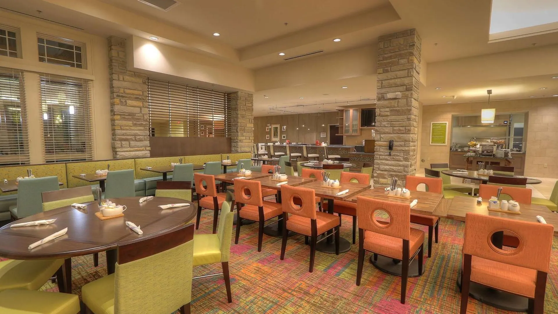 Hilton Garden Hotell 3*