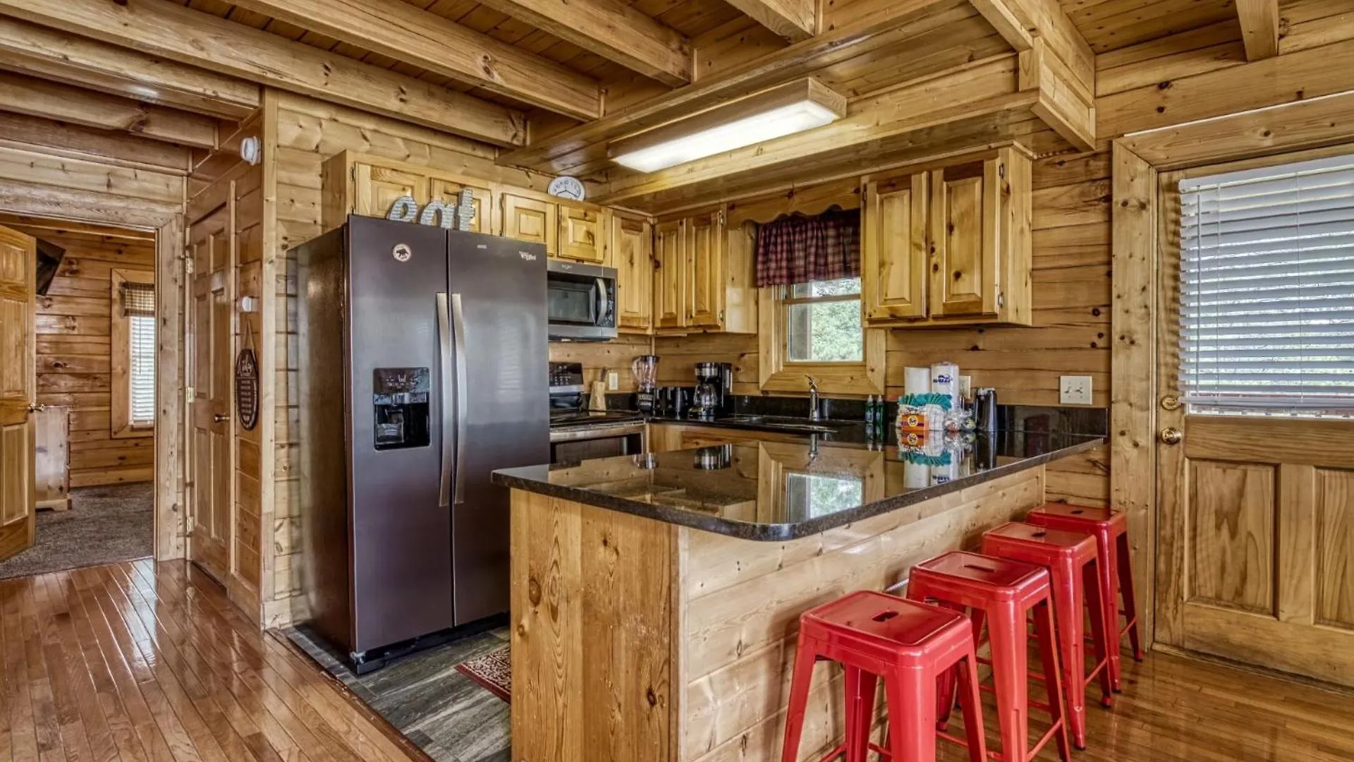 Ern813 - Heavenly View- Great Location! Close To The Action! Holiday home