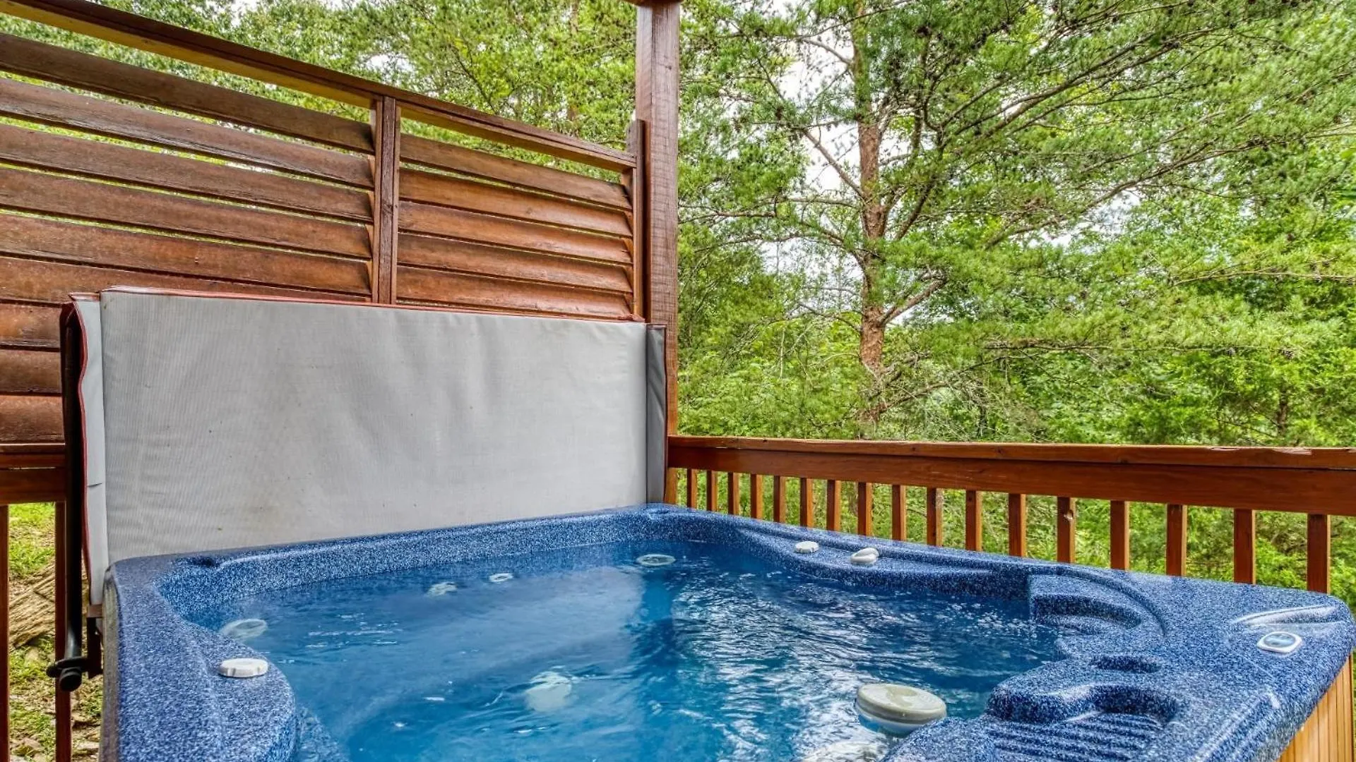 Ern813 - Heavenly View- Great Location! Close To The Action! Holiday home