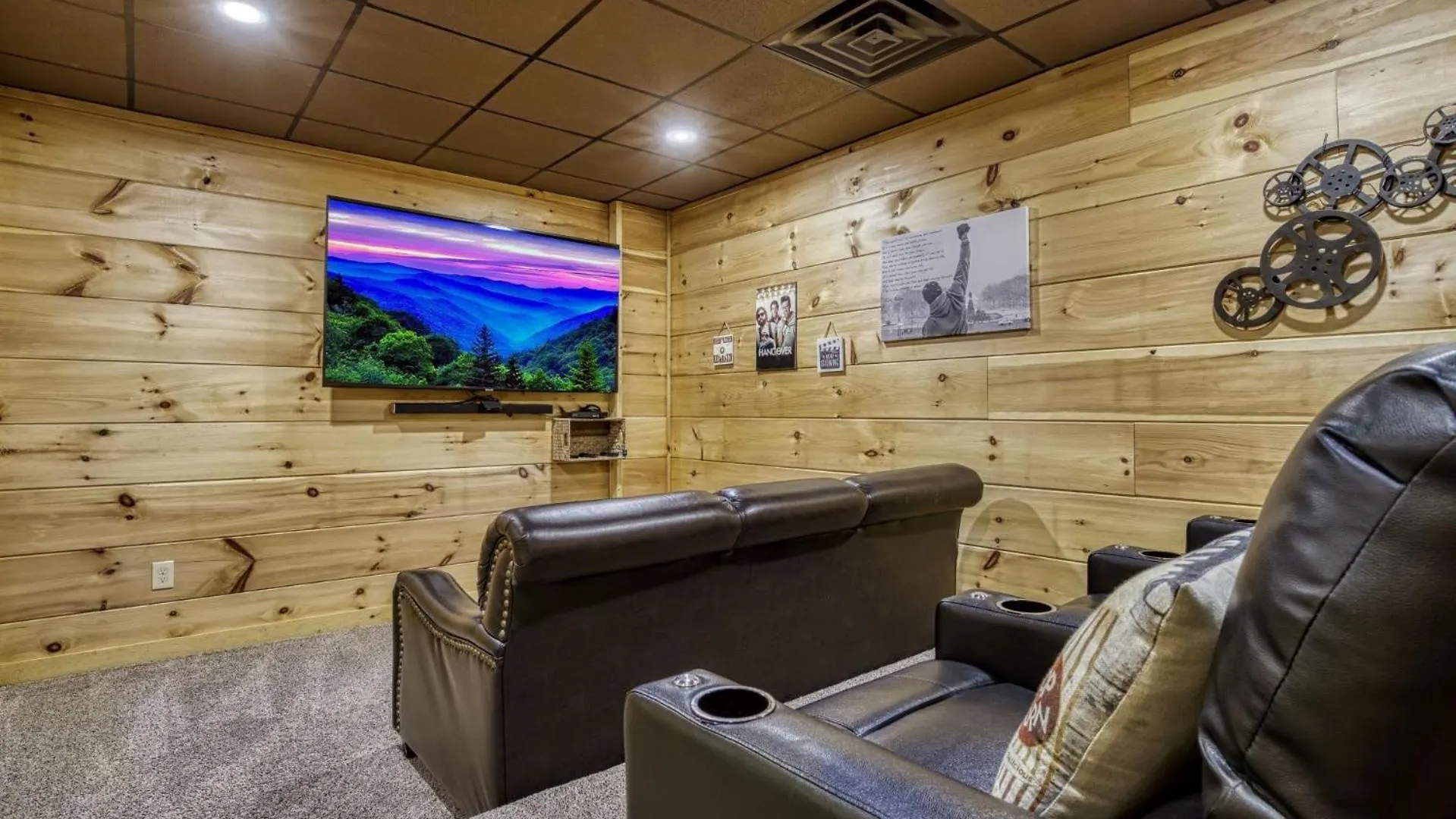 Ern824 - Days - Great Location! Close To Town!