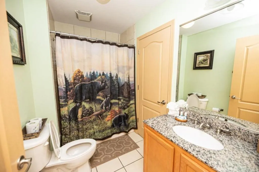 Mvc - Unit 1302 - The Cove Apartment