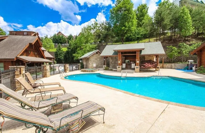 Hibernation Station-indooroutdoor Pool, 1089 Free Tickets Each Paid Day! Holiday home Pigeon Forge