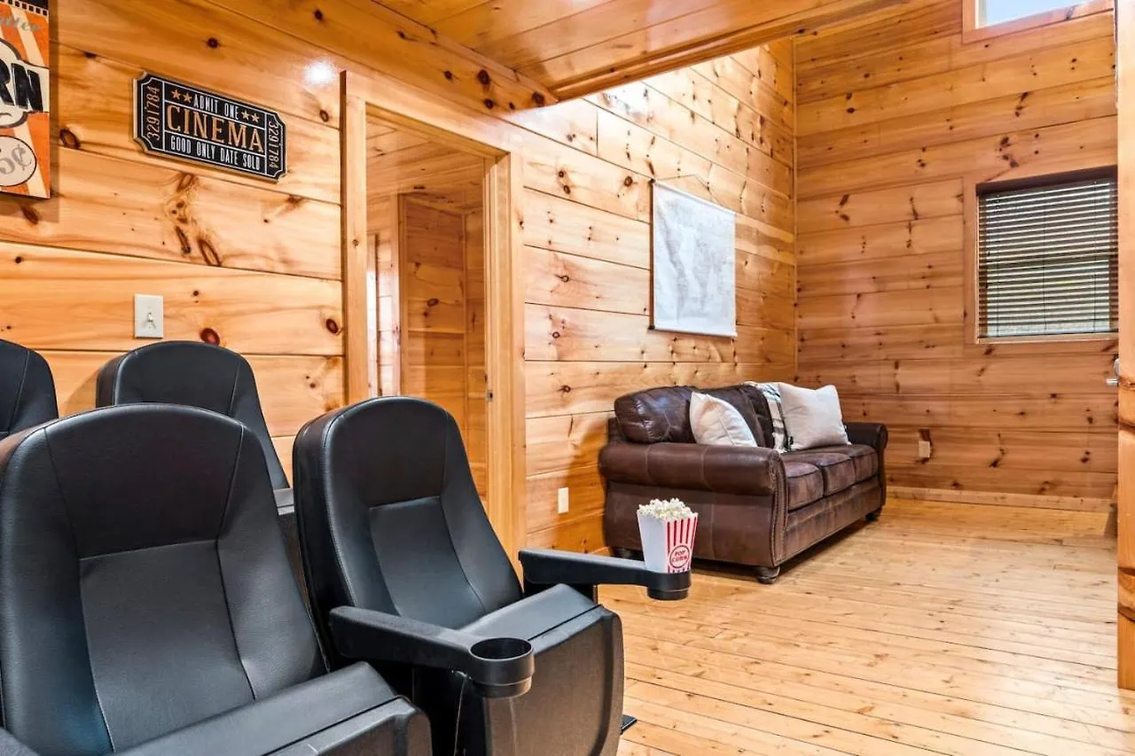 Holiday home Tennessee Escape 2 Hot Tubs, 3 Decks And Pool Table