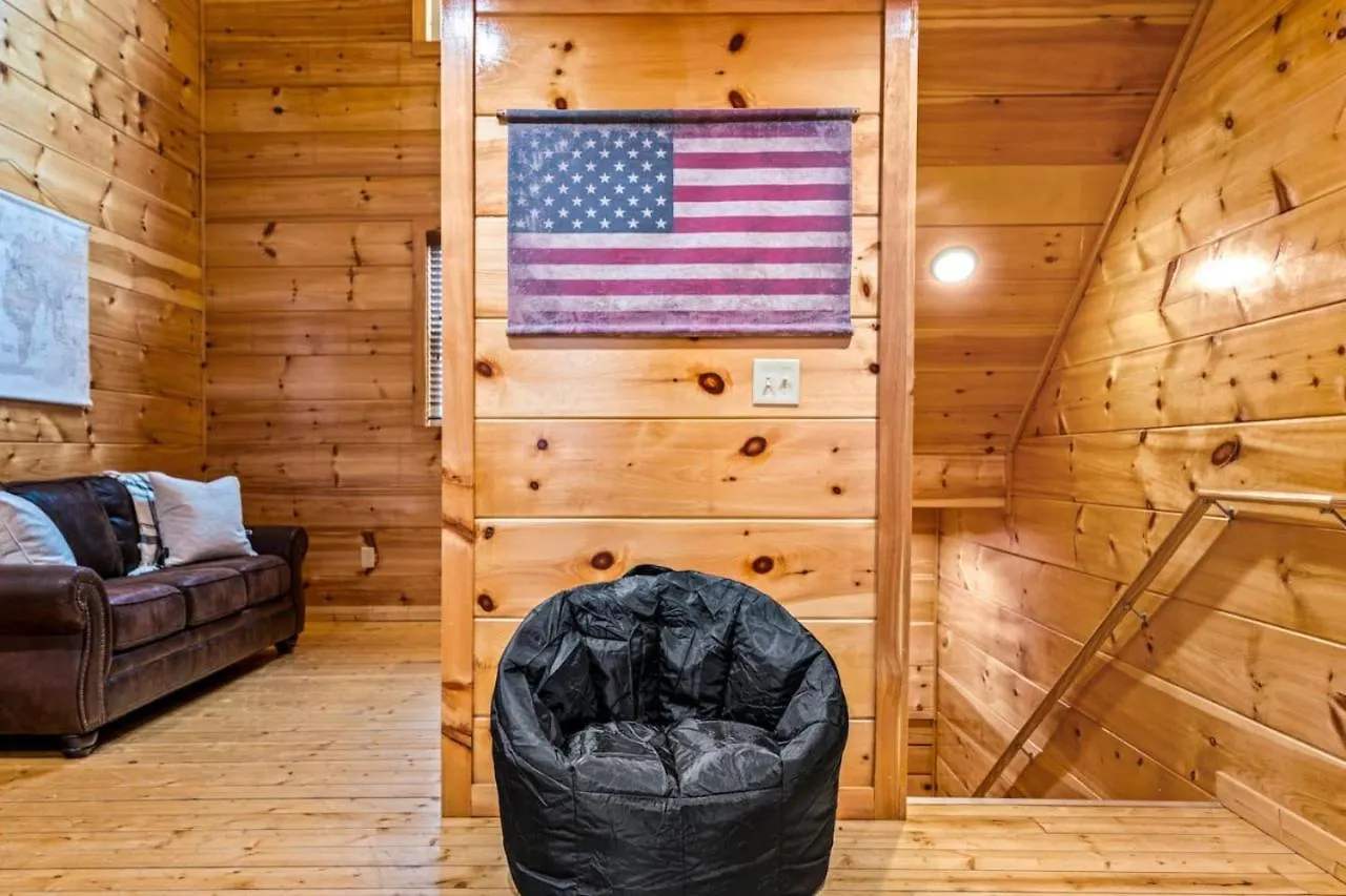 Holiday home Tennessee Escape 2 Hot Tubs, 3 Decks And Pool Table