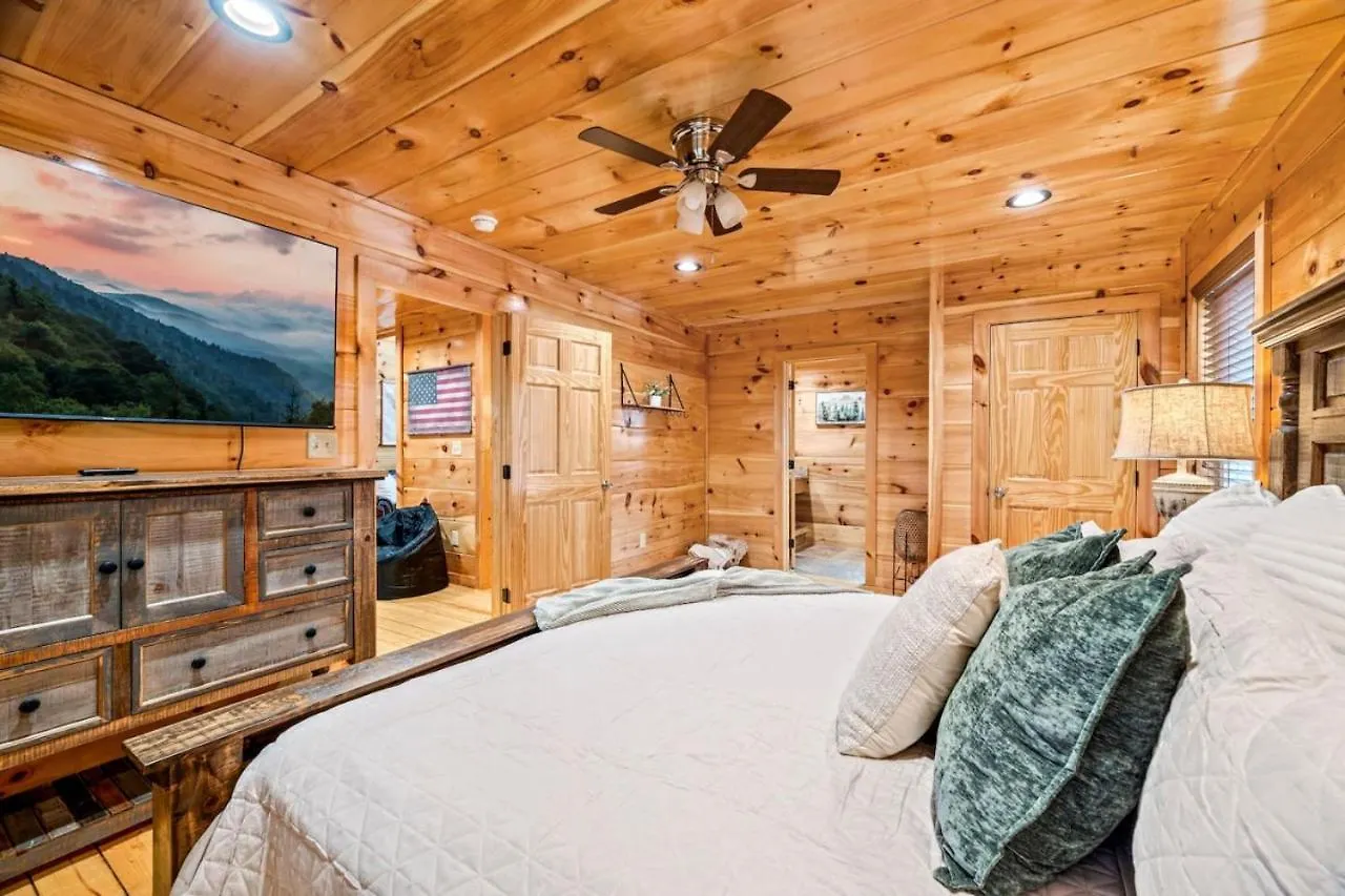 Holiday home Tennessee Escape 2 Hot Tubs, 3 Decks And Pool Table Pigeon Forge