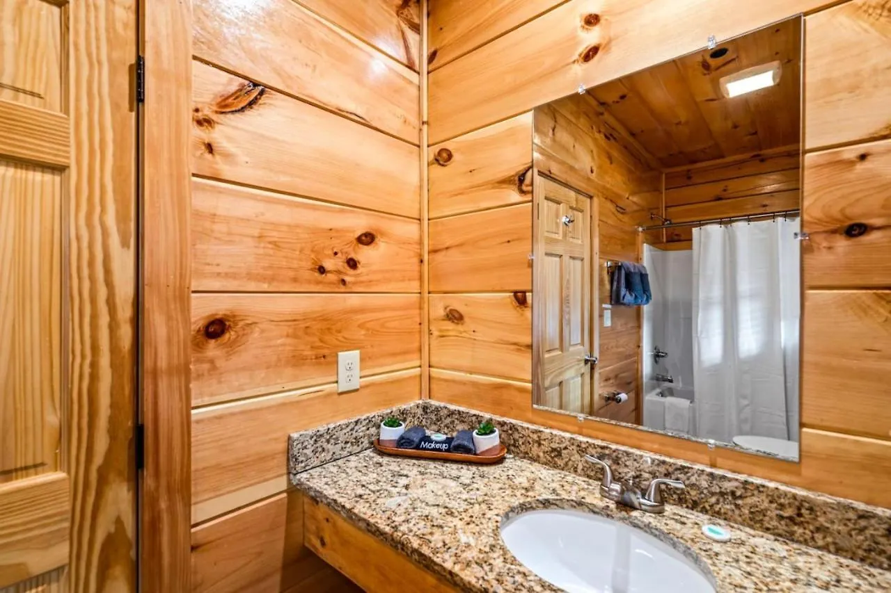 Holiday home Tennessee Escape 2 Hot Tubs, 3 Decks And Pool Table