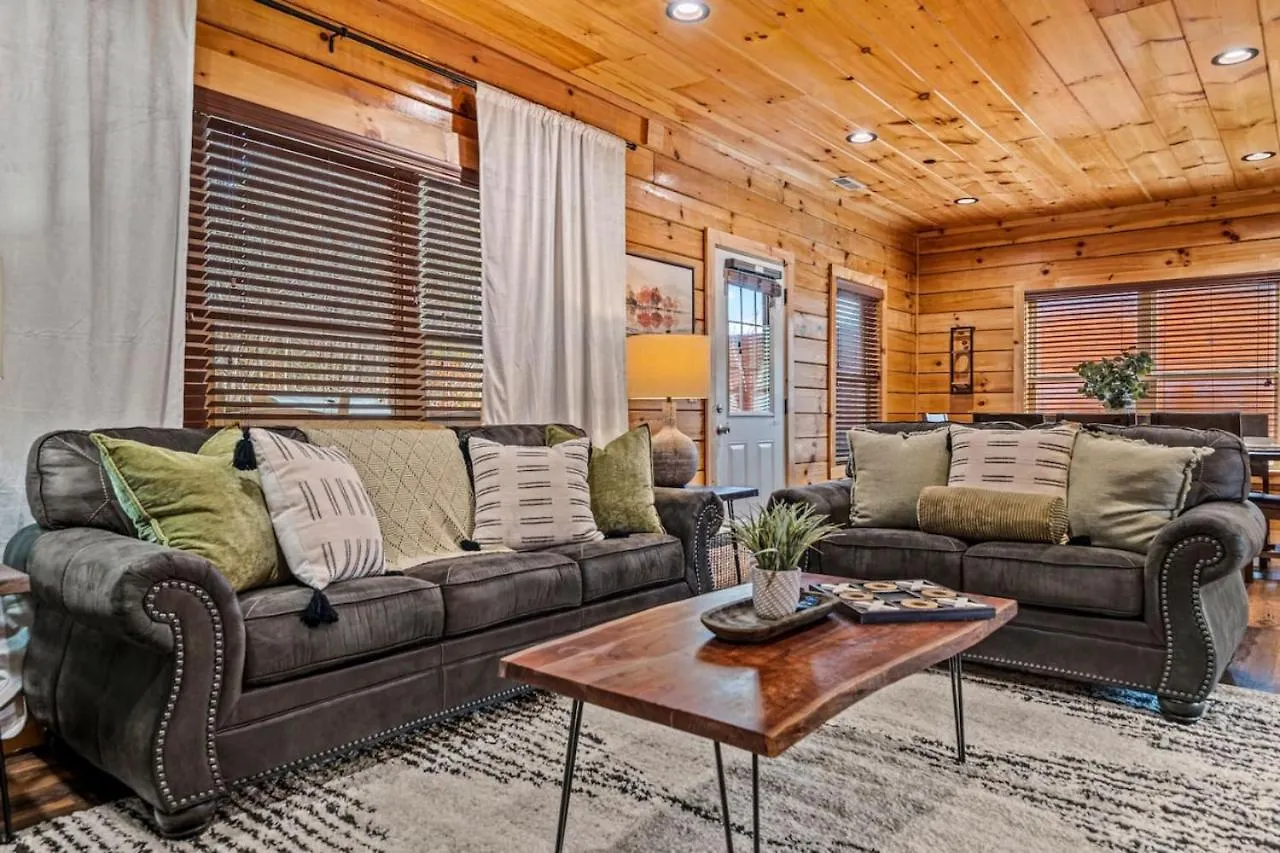 Holiday home Tennessee Escape 2 Hot Tubs, 3 Decks And Pool Table