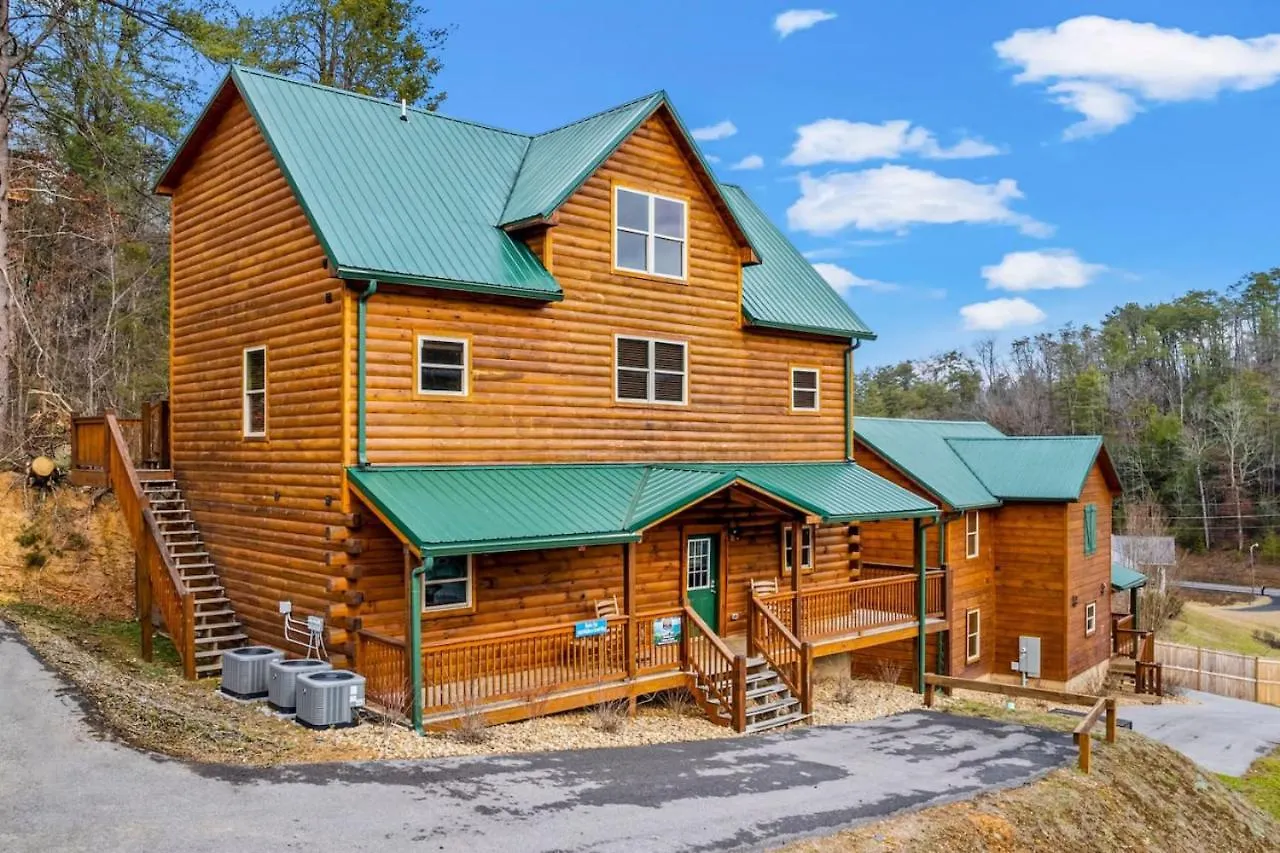 Holiday home Tennessee Escape 2 Hot Tubs, 3 Decks And Pool Table Pigeon Forge