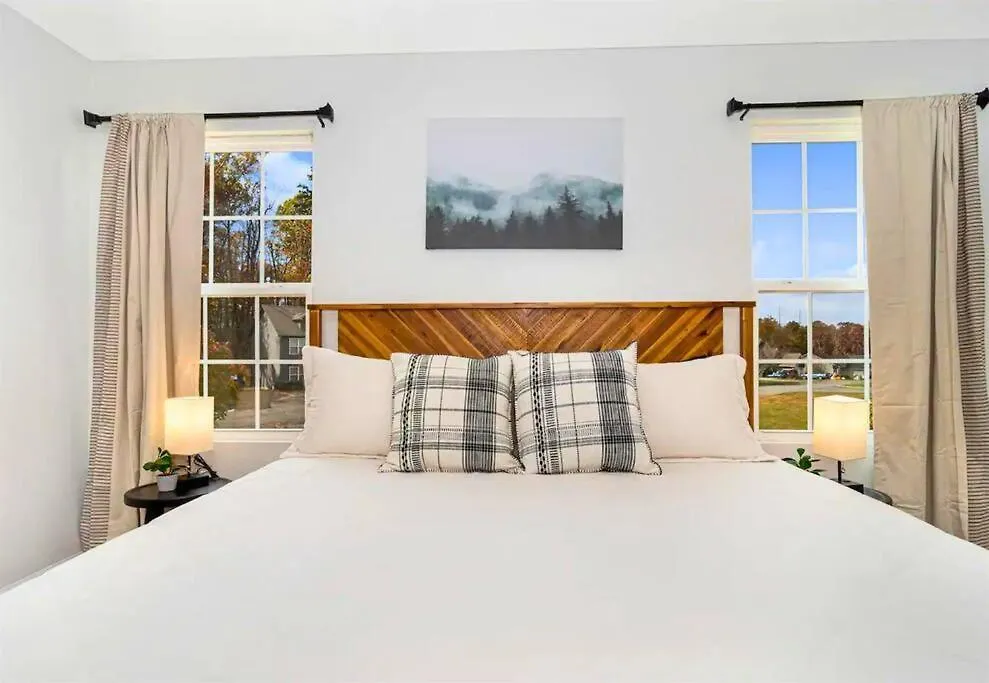 Willow Trace: Family Retreat, Hot Tub, Gaming! *