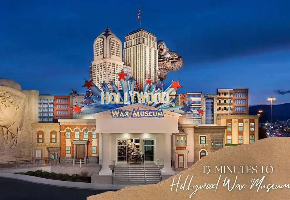 Holiday home Willow Trace: Family Retreat, Hot Tub, Gaming!