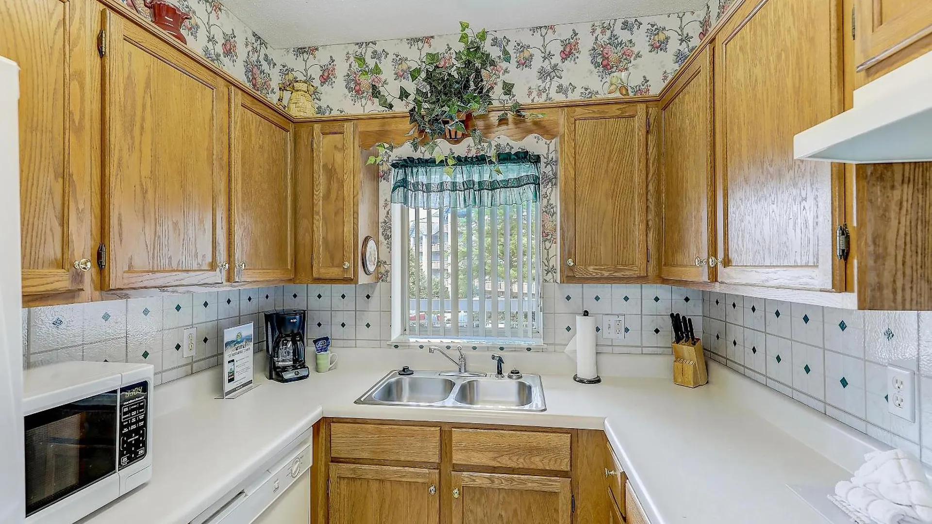 Apartment Family Fun Whispering Pines 324 *