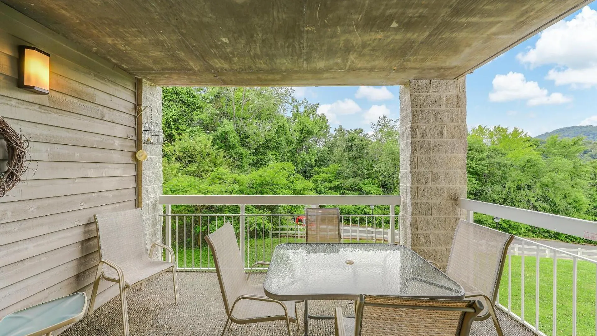 Family Fun Whispering Pines 324 Apartment