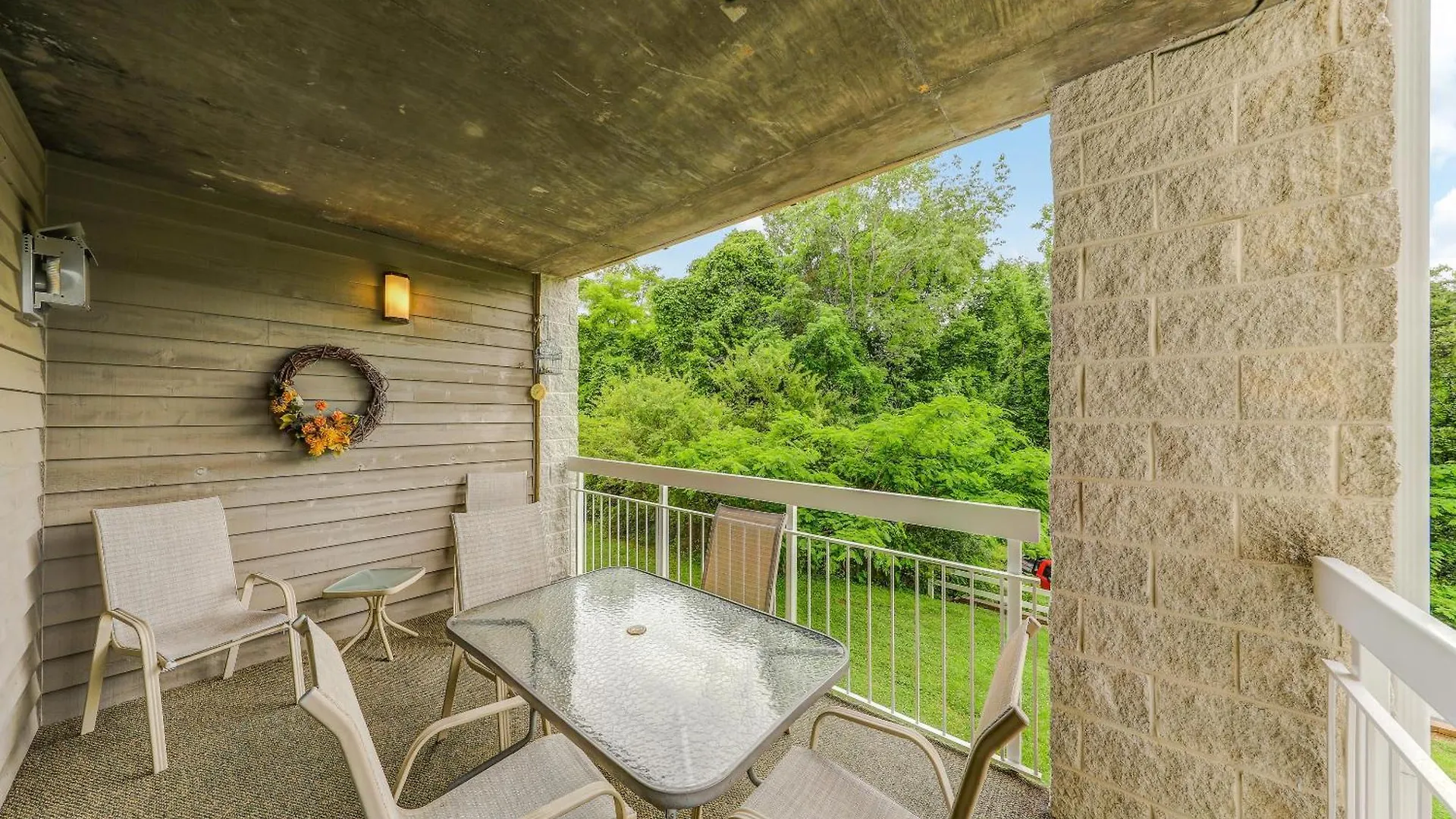 Family Fun Whispering Pines 324 *