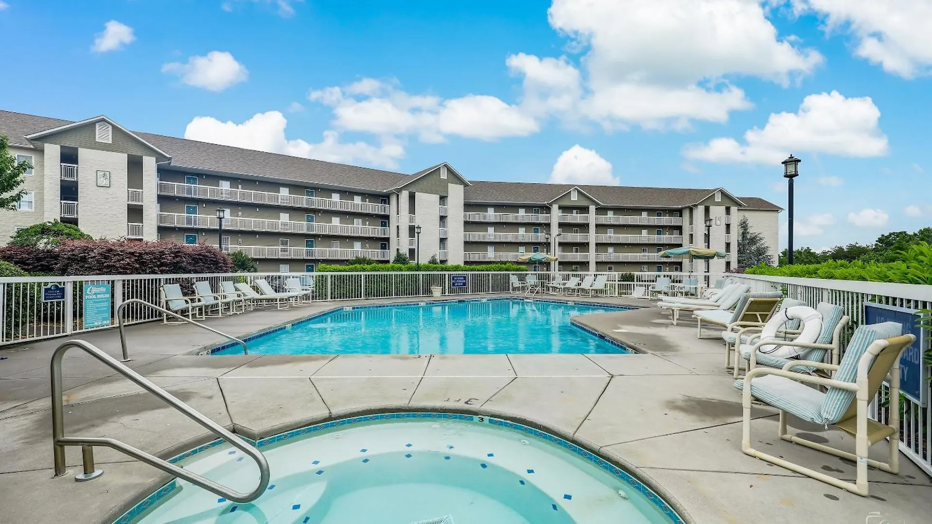 Family Fun Whispering Pines 324 *