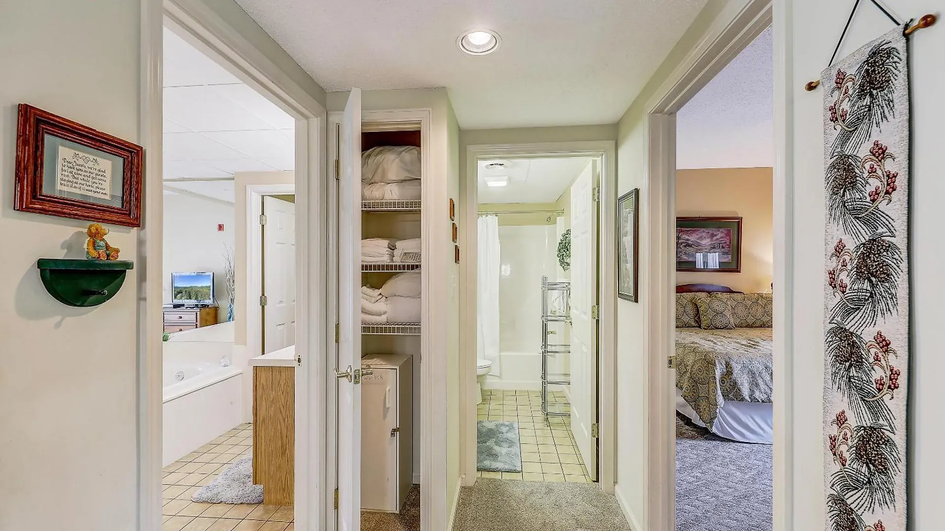 Apartment Family Fun Whispering Pines 324 *