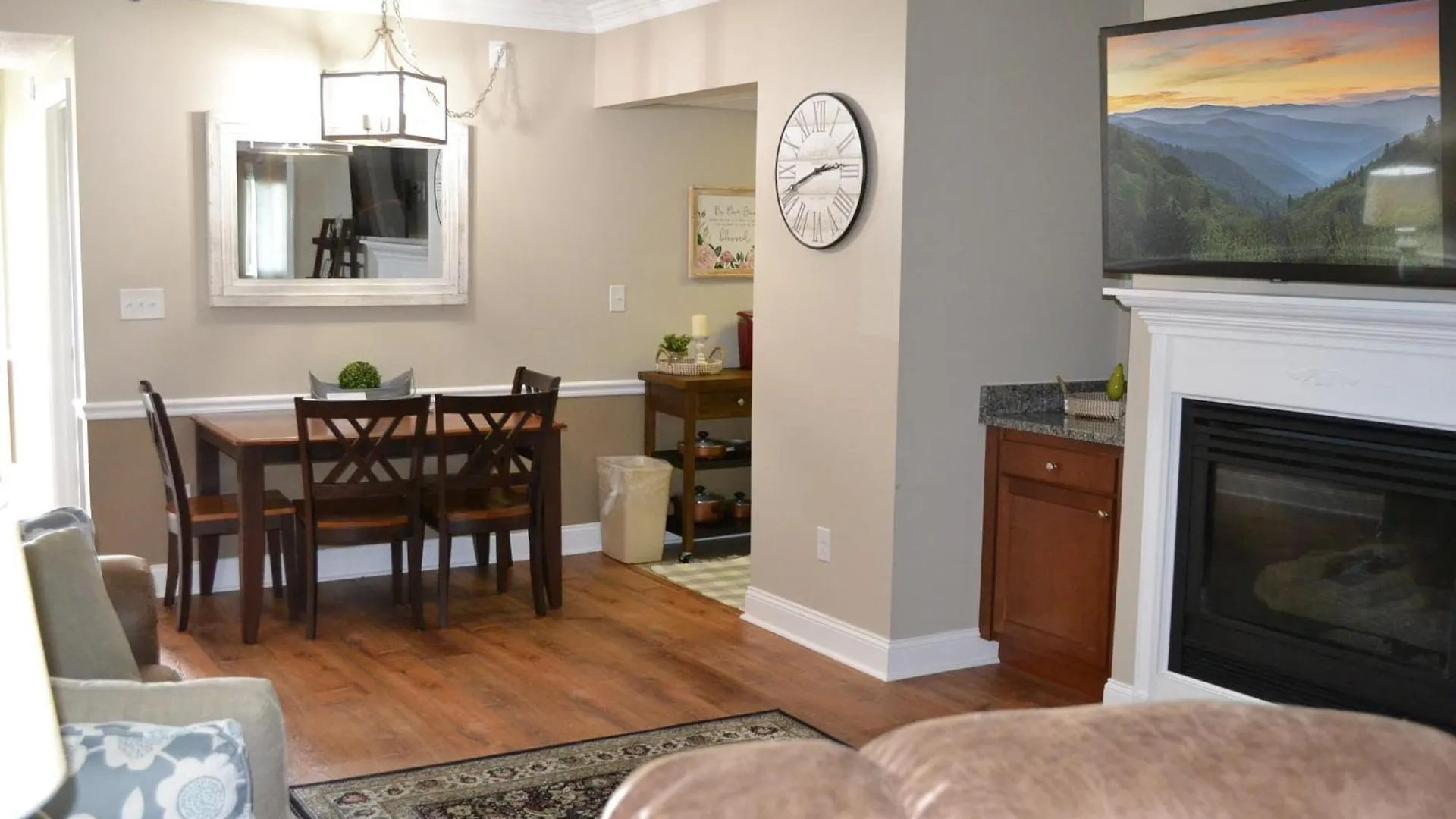 River Place #107 2bd *