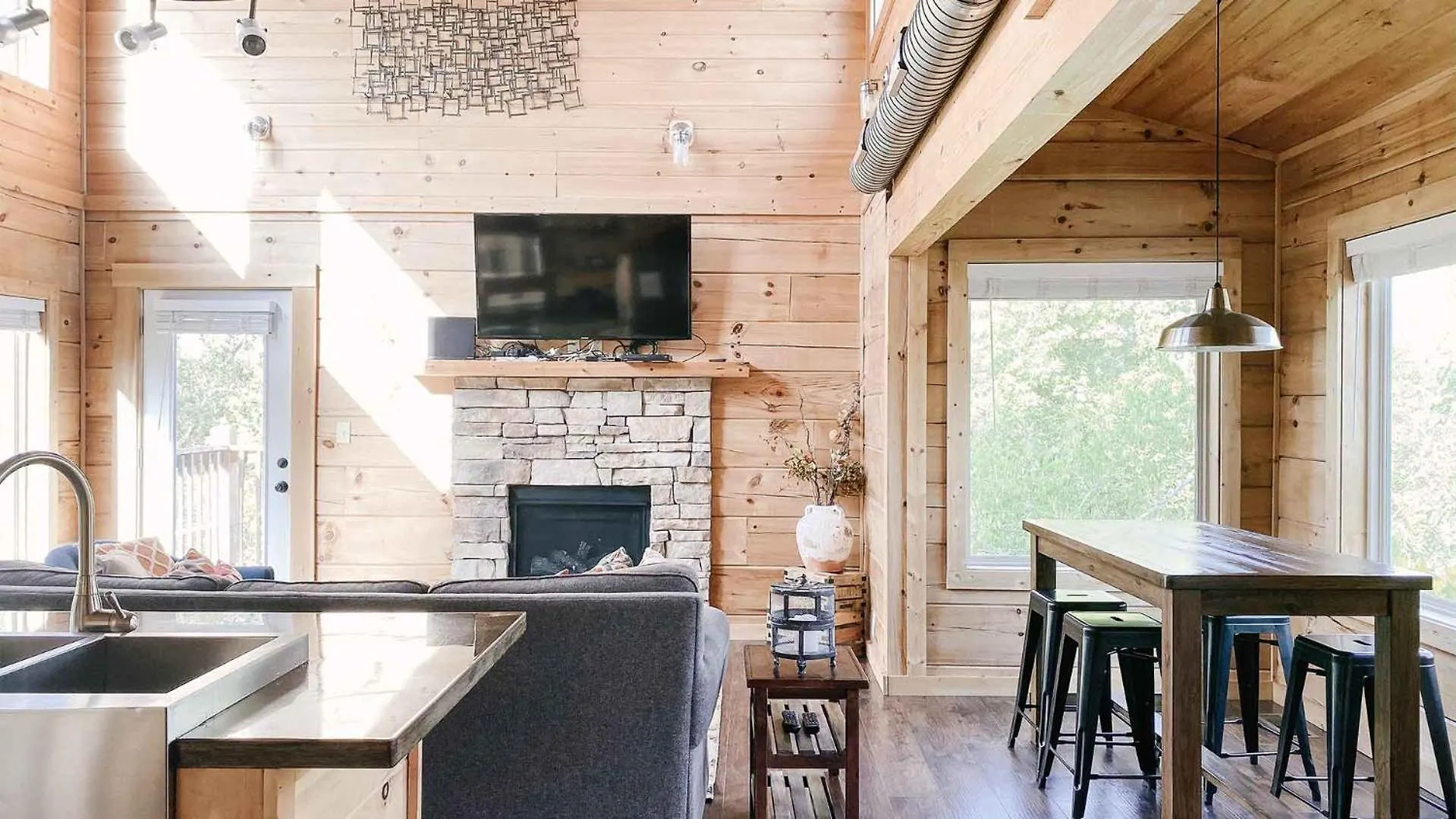 Comfy Retreat Wprivate Pool, Hot Tub, Game Pigeon Forge