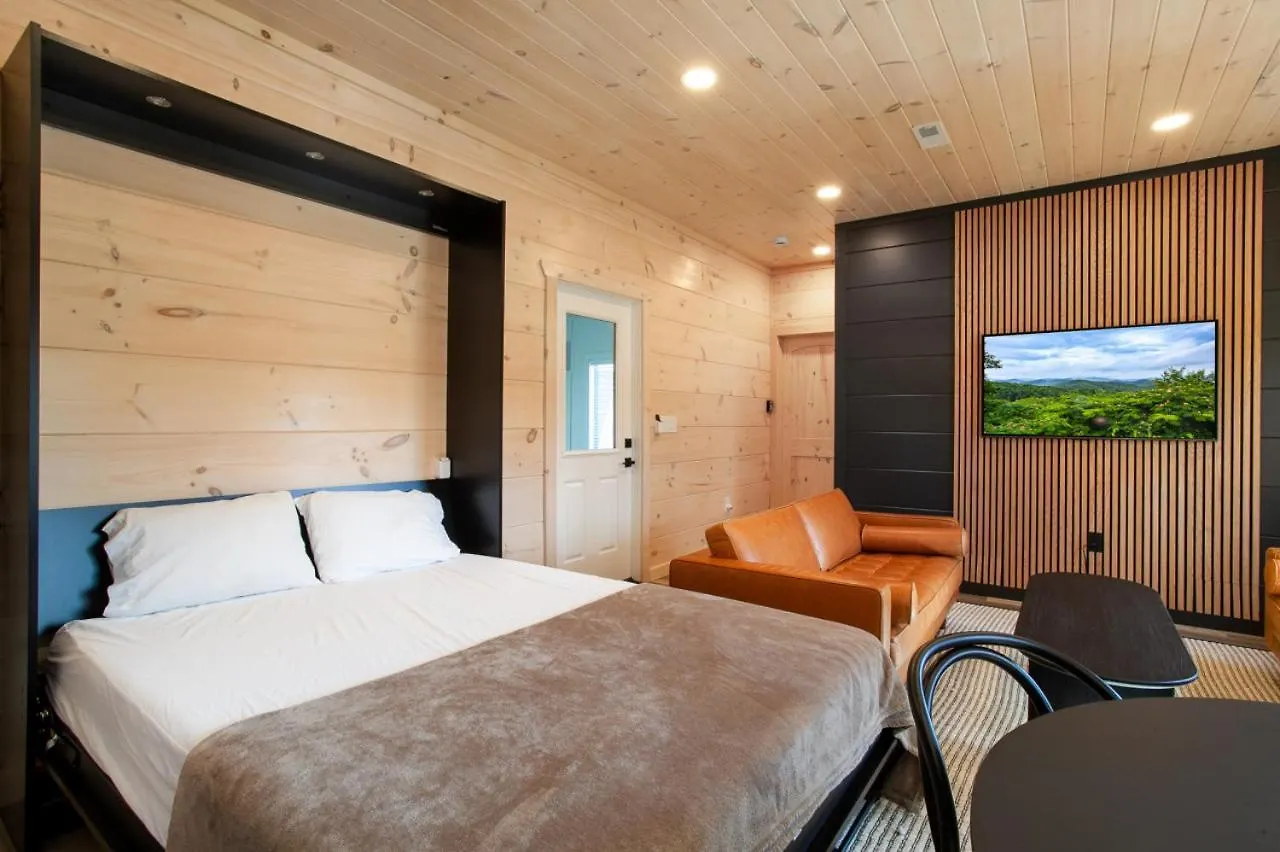 New Modern 1 Mi To Pkwy Pool Hot Tub Pigeon Forge