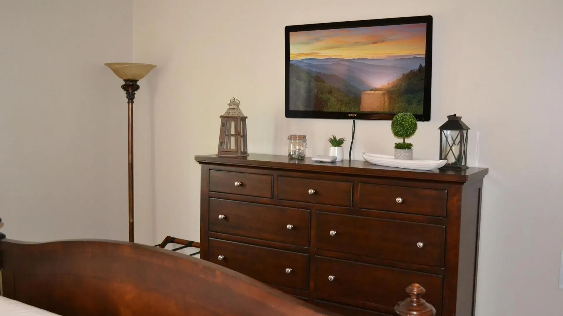River Place #107 2bd Holiday home *