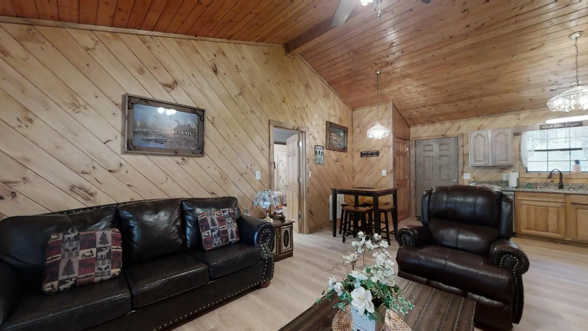 Little Mountain Hideaway