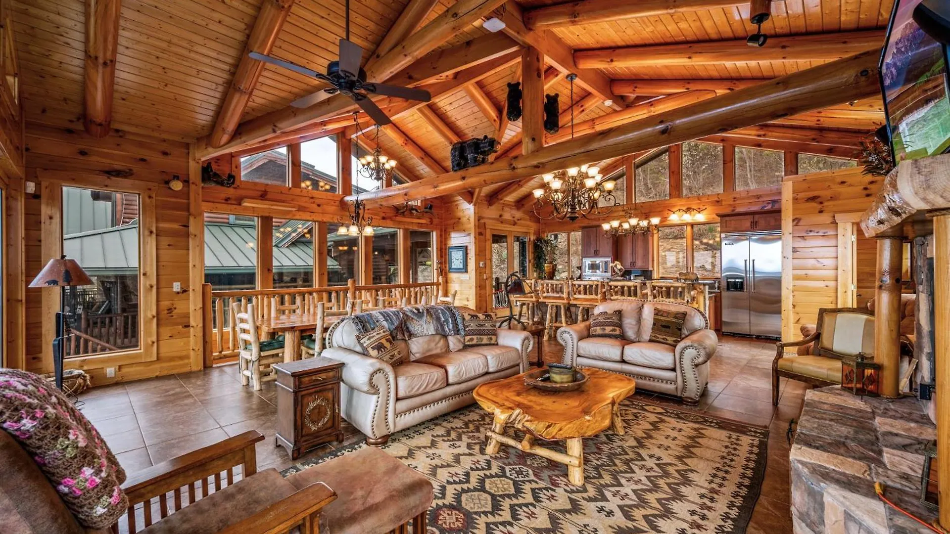 Scenic Views Estate *