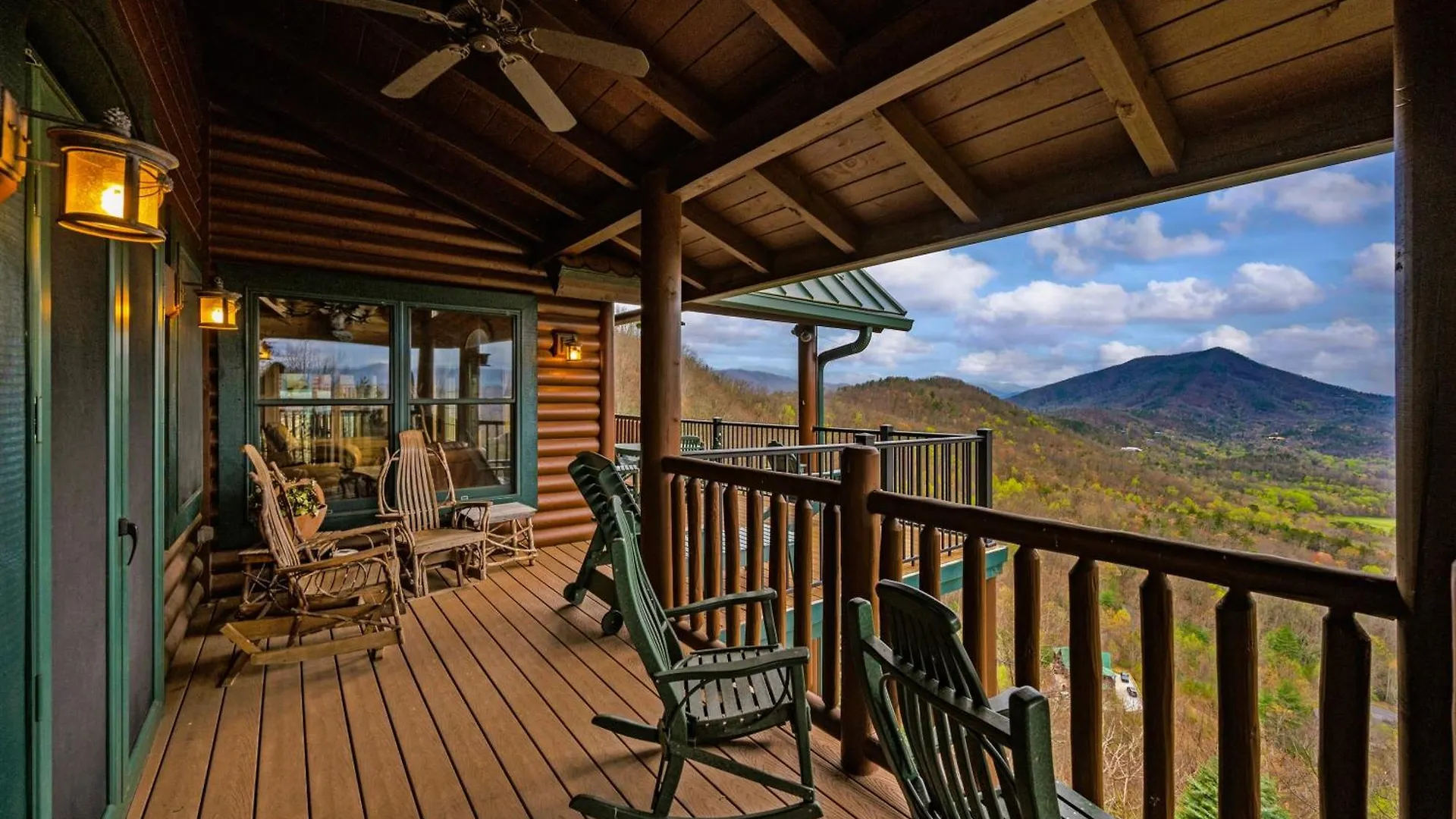 Scenic Views Estate Villa *