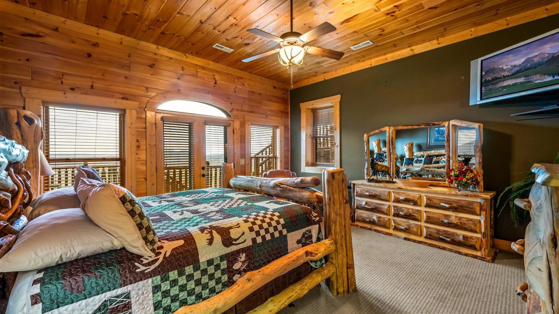 Scenic Views Estate Villa Pigeon Forge