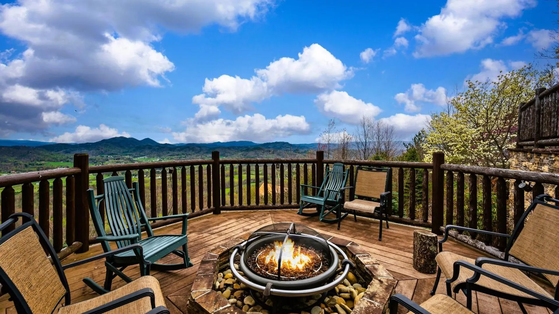 Scenic Views Estate Pigeon Forge