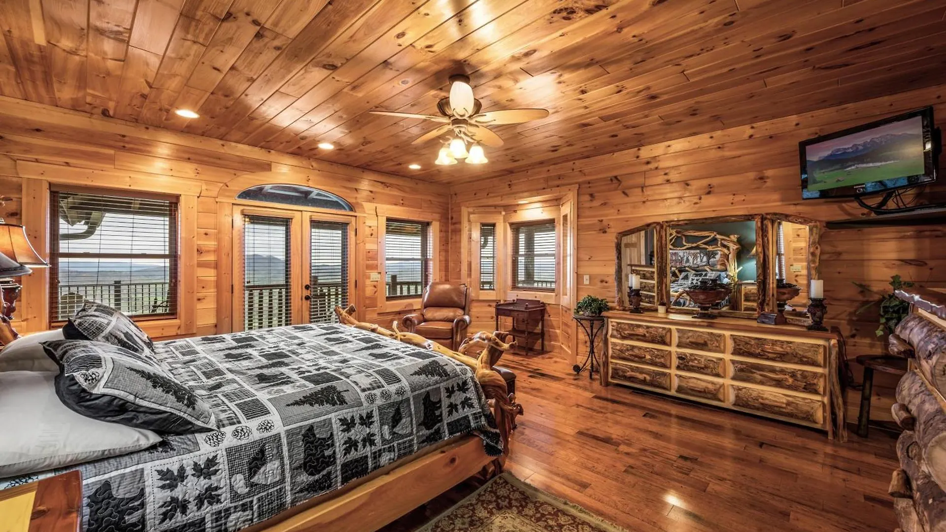 Villa Scenic Views Estate Pigeon Forge