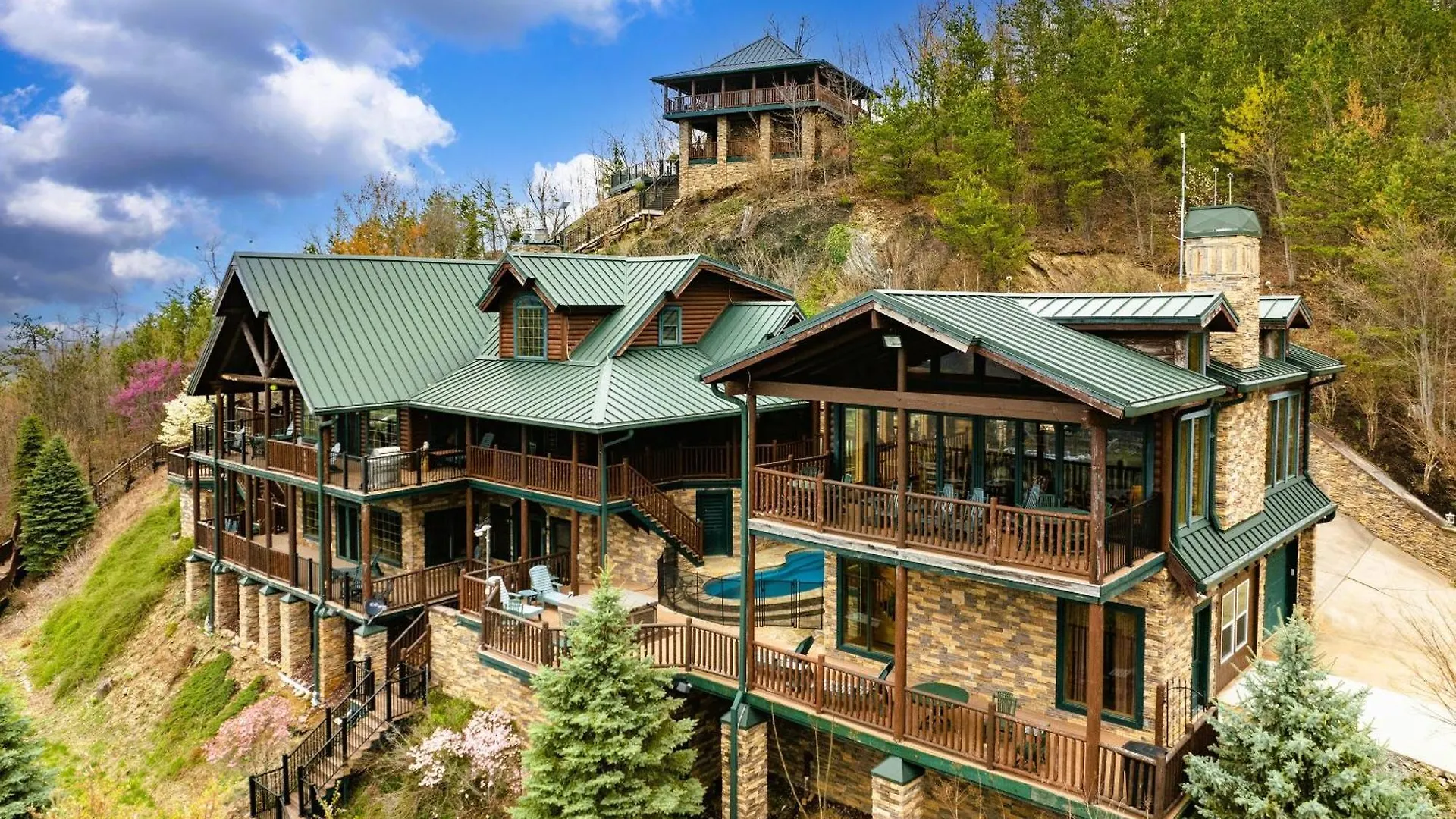 Scenic Views Estate