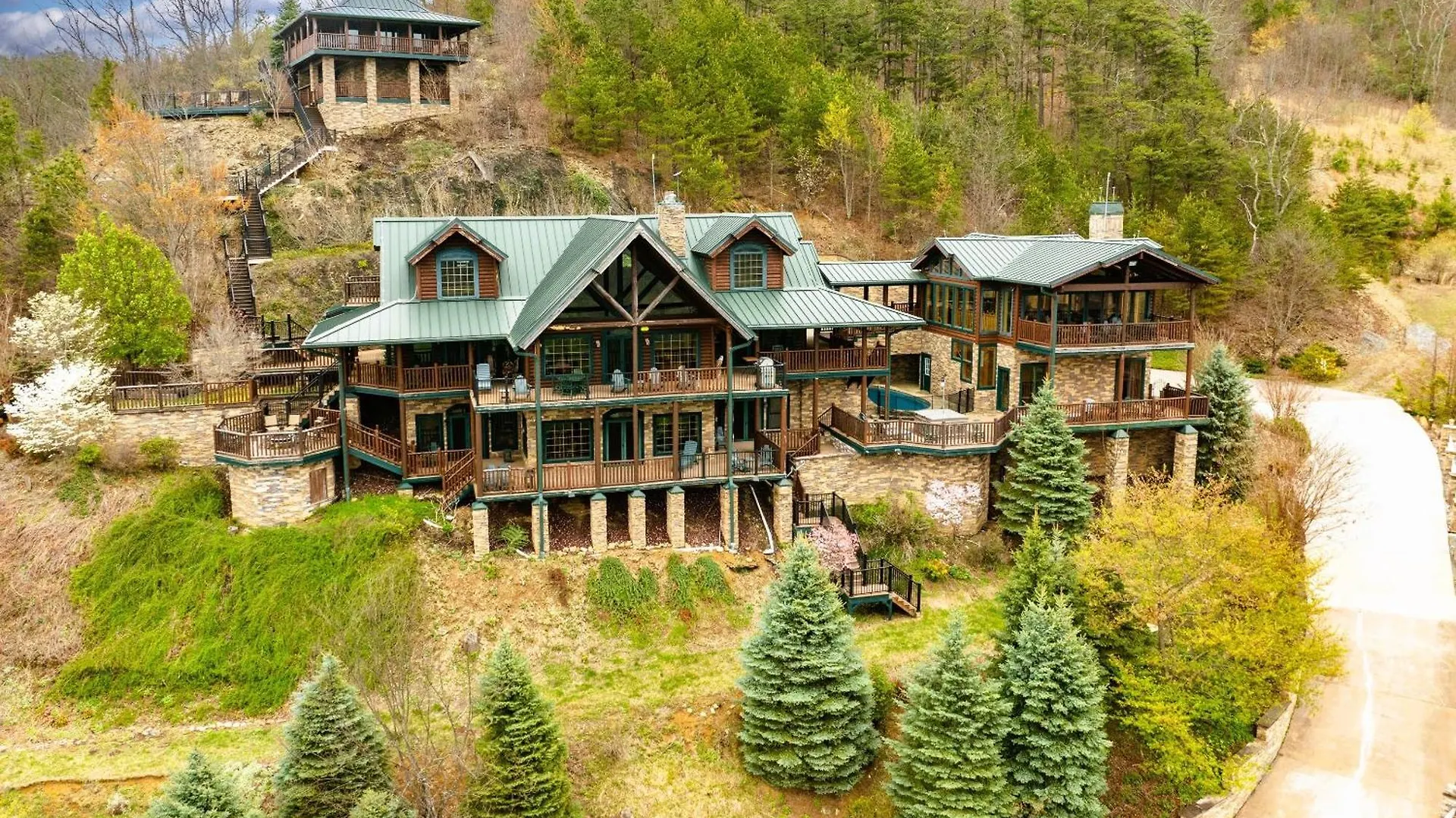 Scenic Views Estate * Pigeon Forge