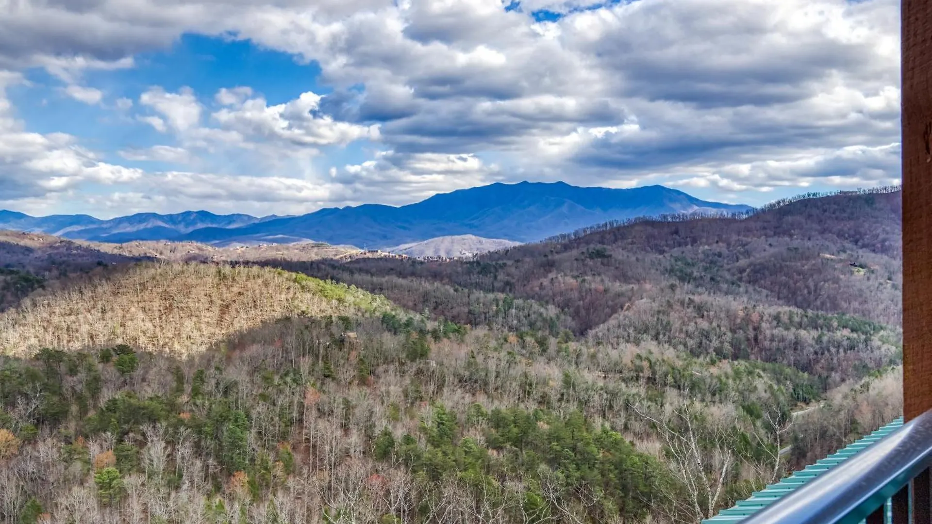 Gritz Carlton Lodge, 2 Large Cabins, 2 Pools, 2 Theater Rooms, 2 Game Rooms, Free Tickets *
