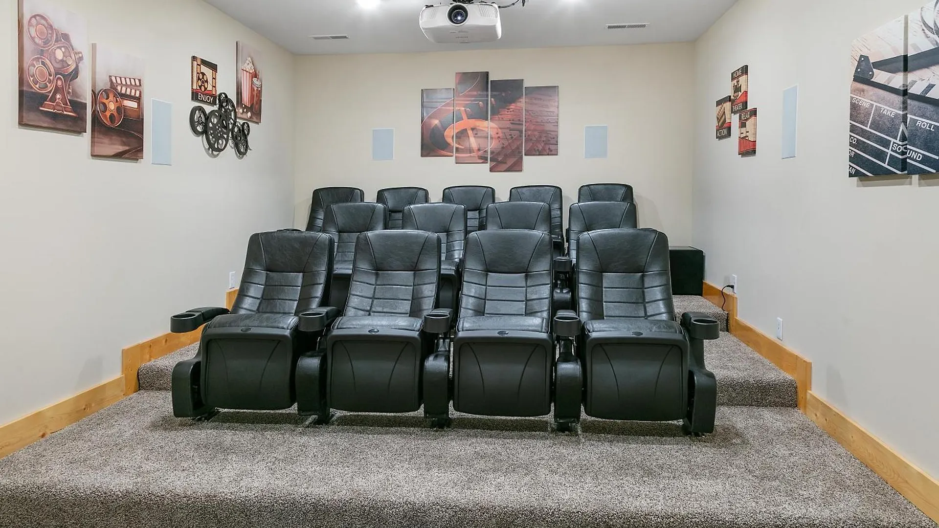 Gritz Carlton Lodge, 2 Large Cabins, 2 Pools, 2 Theater Rooms, 2 Game Rooms, Free Tickets *