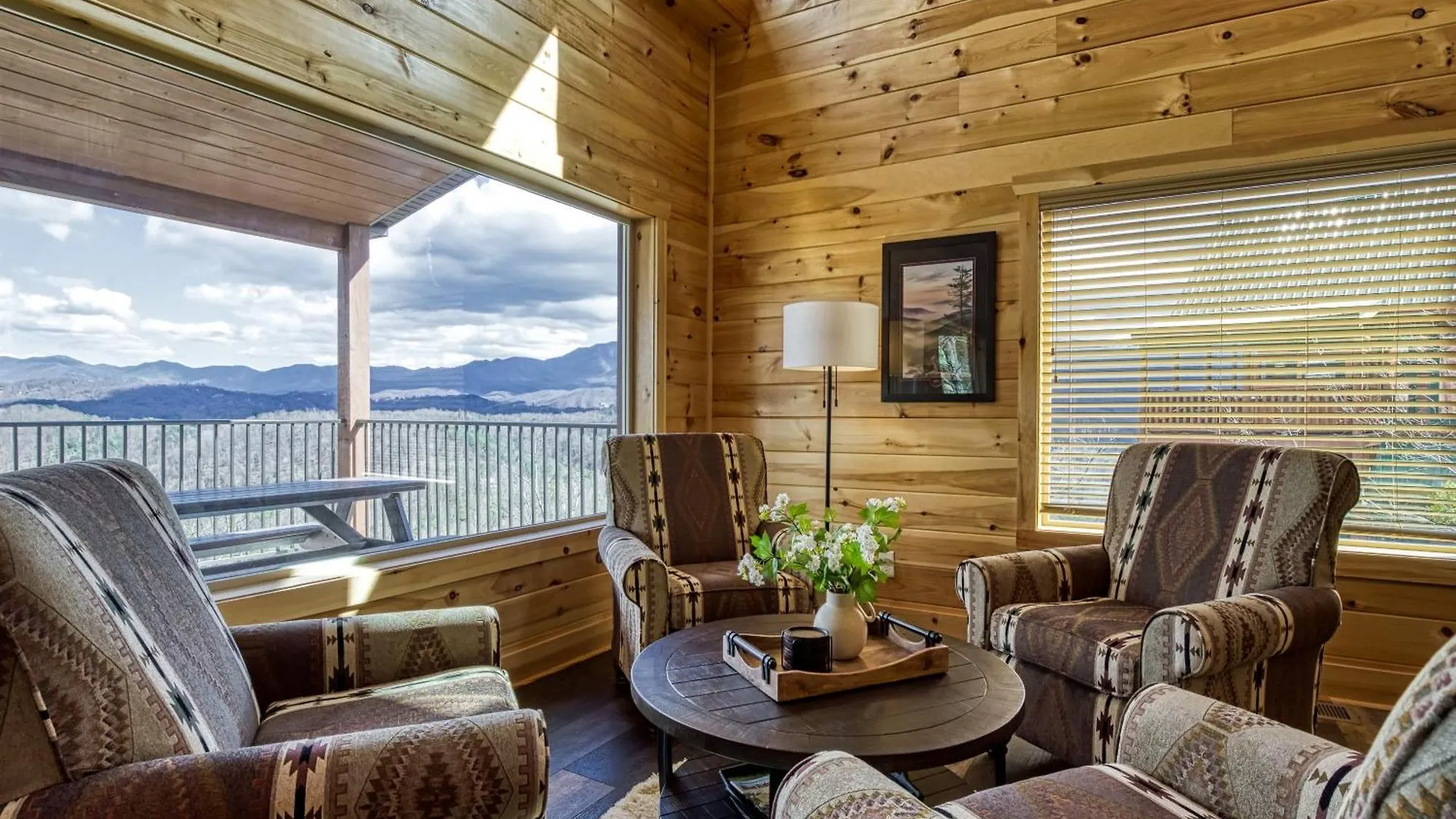 Gritz Carlton Lodge, 2 Large Cabins, 2 Pools, 2 Theater Rooms, 2 Game Rooms, Free Tickets *