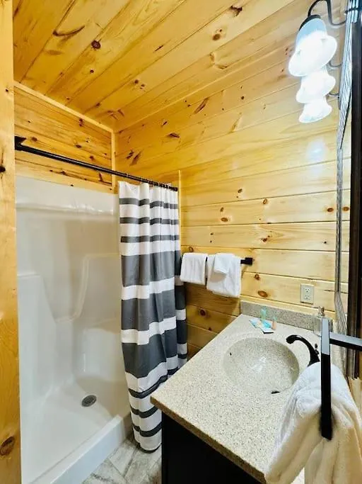 فيلة New! Indoor Pool/ps 5/hot Tub/parkway *