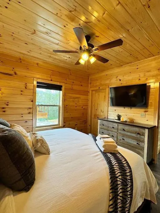 New! Indoor Pool/ps 5/hot Tub/parkway Villa *
