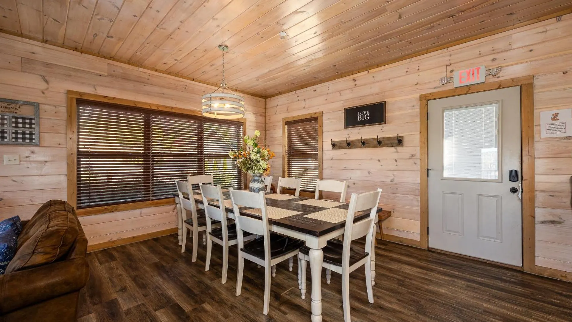Southern Comfort Lodge-in Pigeon Forge, Sleeps 18-7br 6ba Luxury Cabin, W Free Attraction Ticket! Casa vacanze *