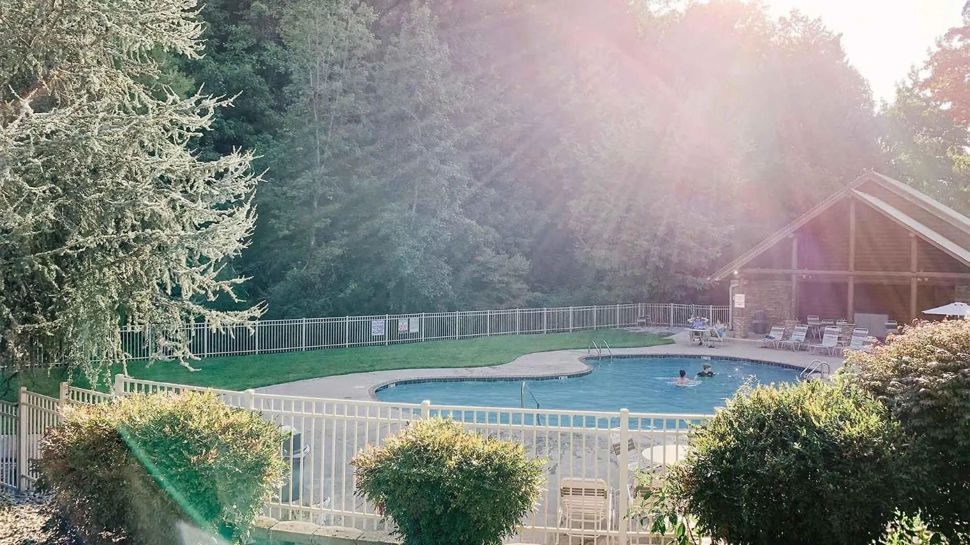 Comfy Retreat Wprivate Pool, Hot Tub, Game Holiday home Pigeon Forge