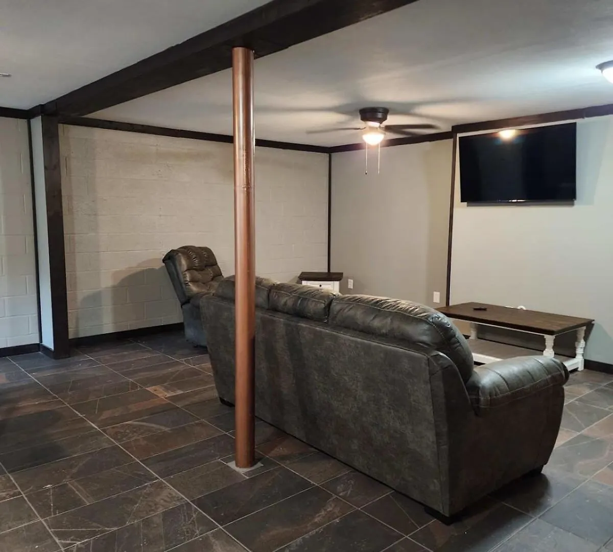 Cozy W Hot Tub Near River Pigeon Forge