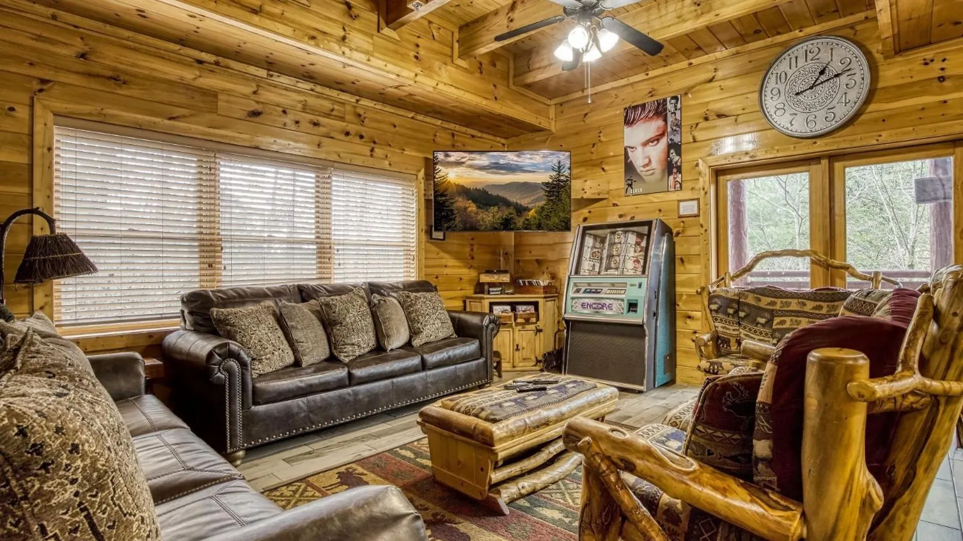 Holiday home Ern854 - Wagon Wheel - Great Location! Close To The Action! *